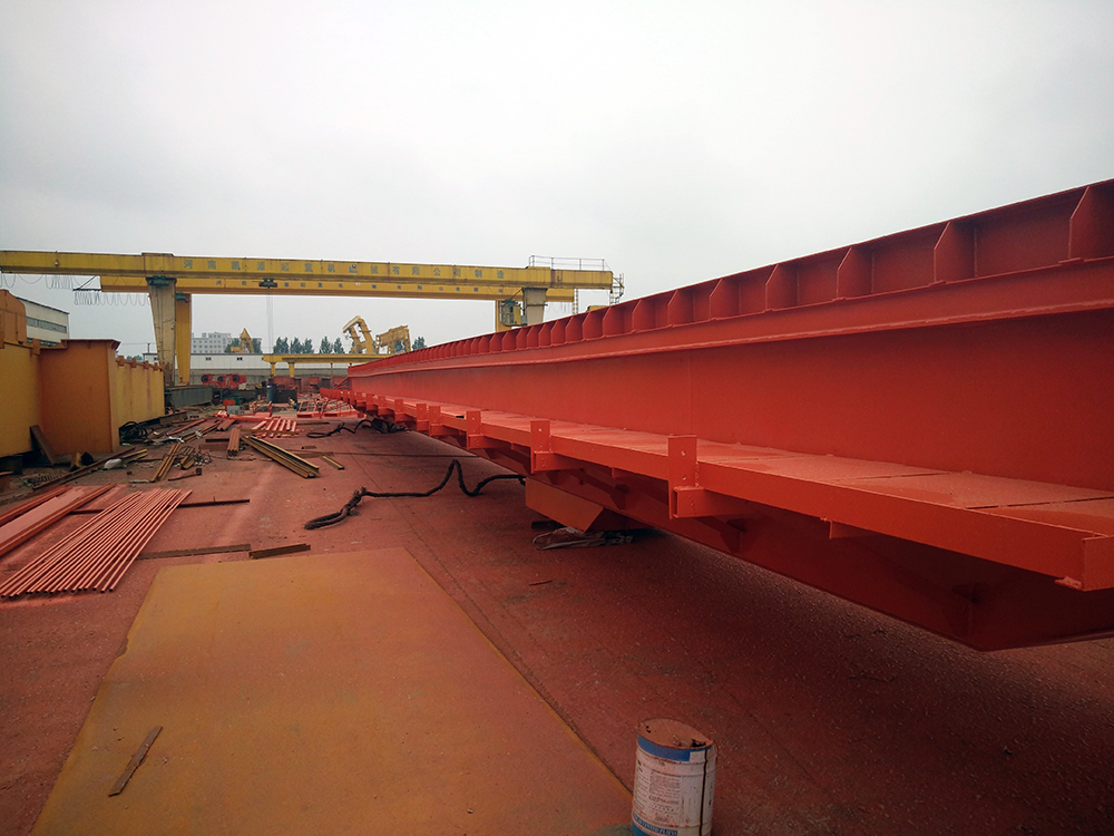 雙梁橋式起重機(jī)